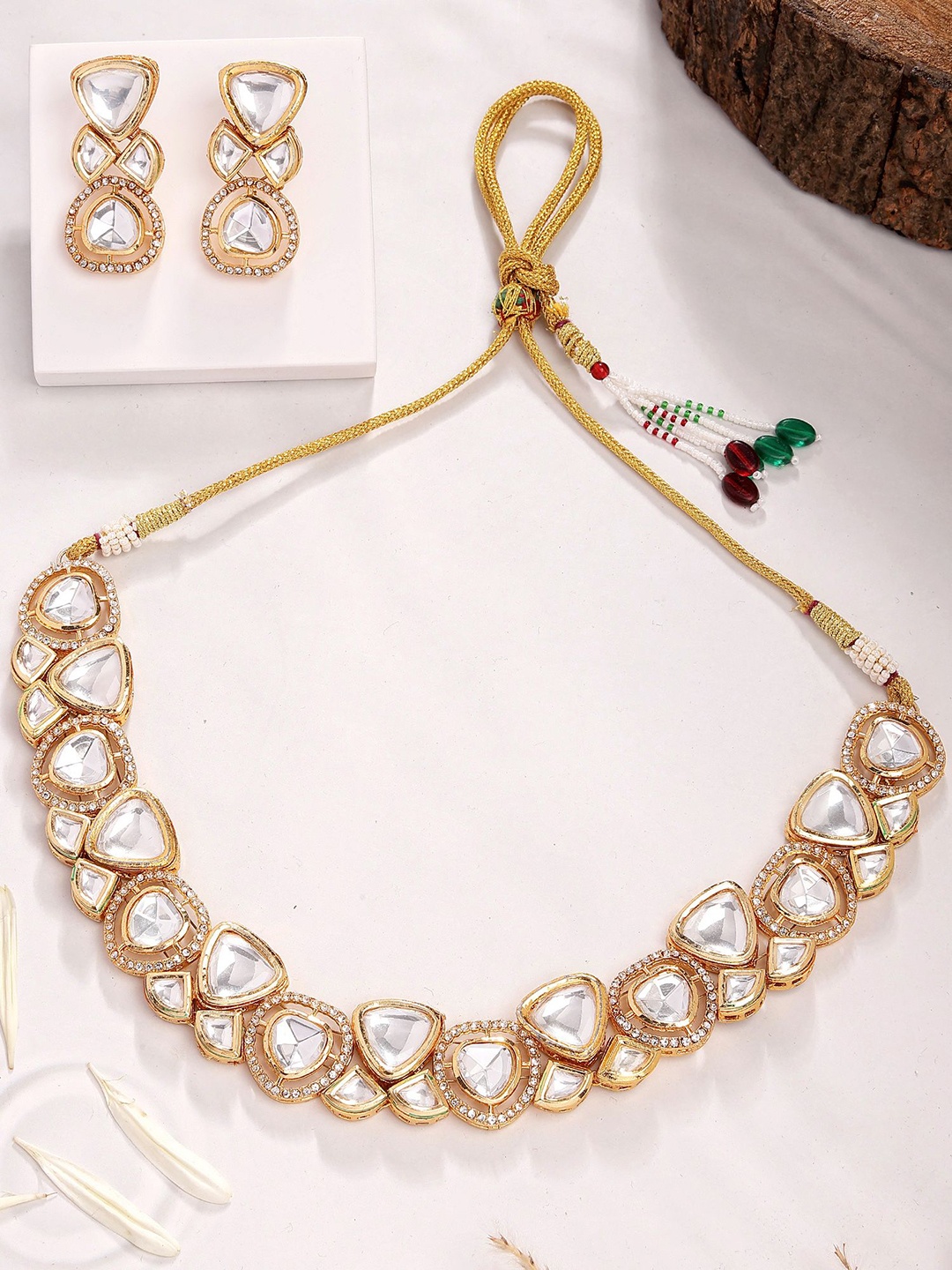 

KARATCART Polki Kundan-Studded Jewellery Set, Gold