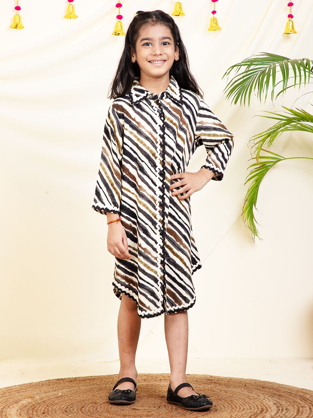 

Bugandbees Girls Striped Shirt Dress, Black