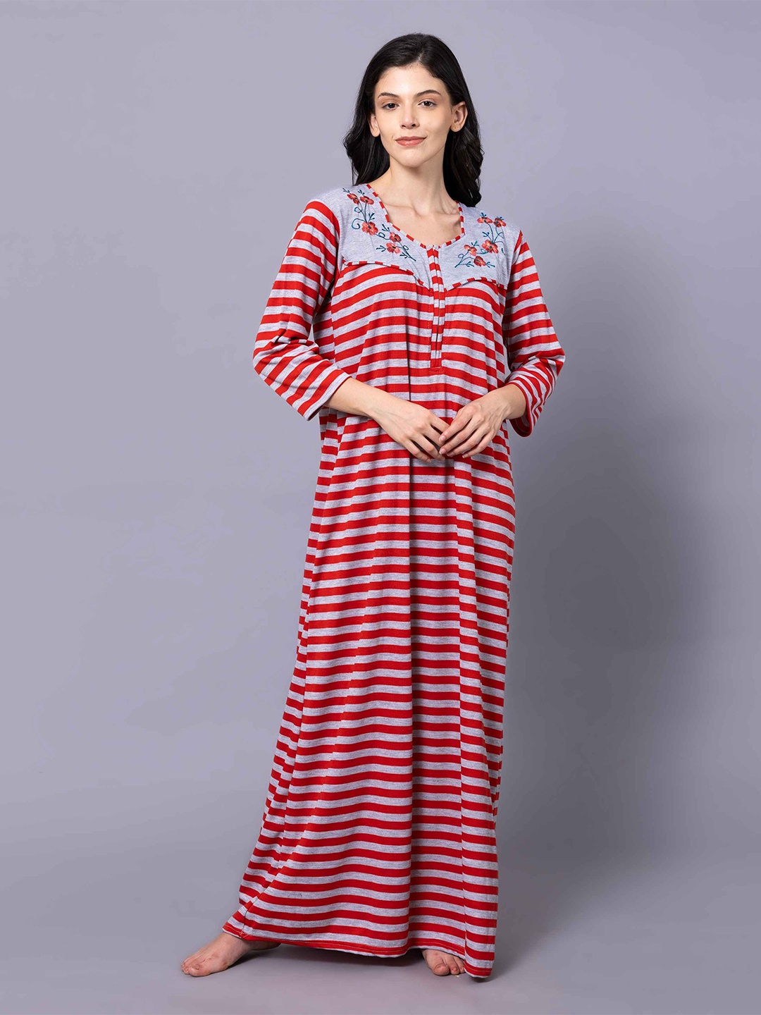 

AVYAY Striped Three-Quarter Sleeves Maxi Nightdress, Red