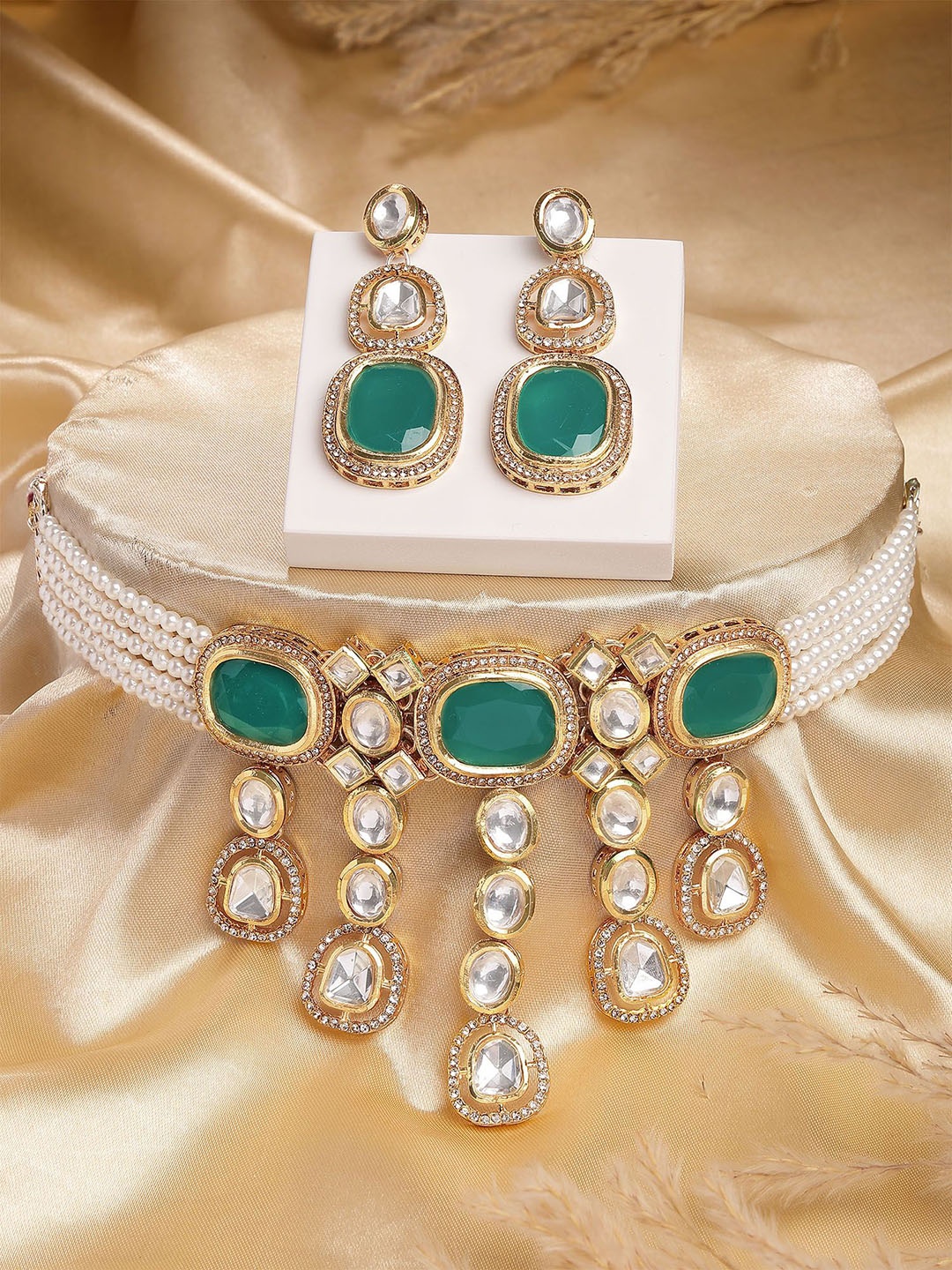 

KARATCART Polki Kundan-Studded Choker Jewellery Set, Gold