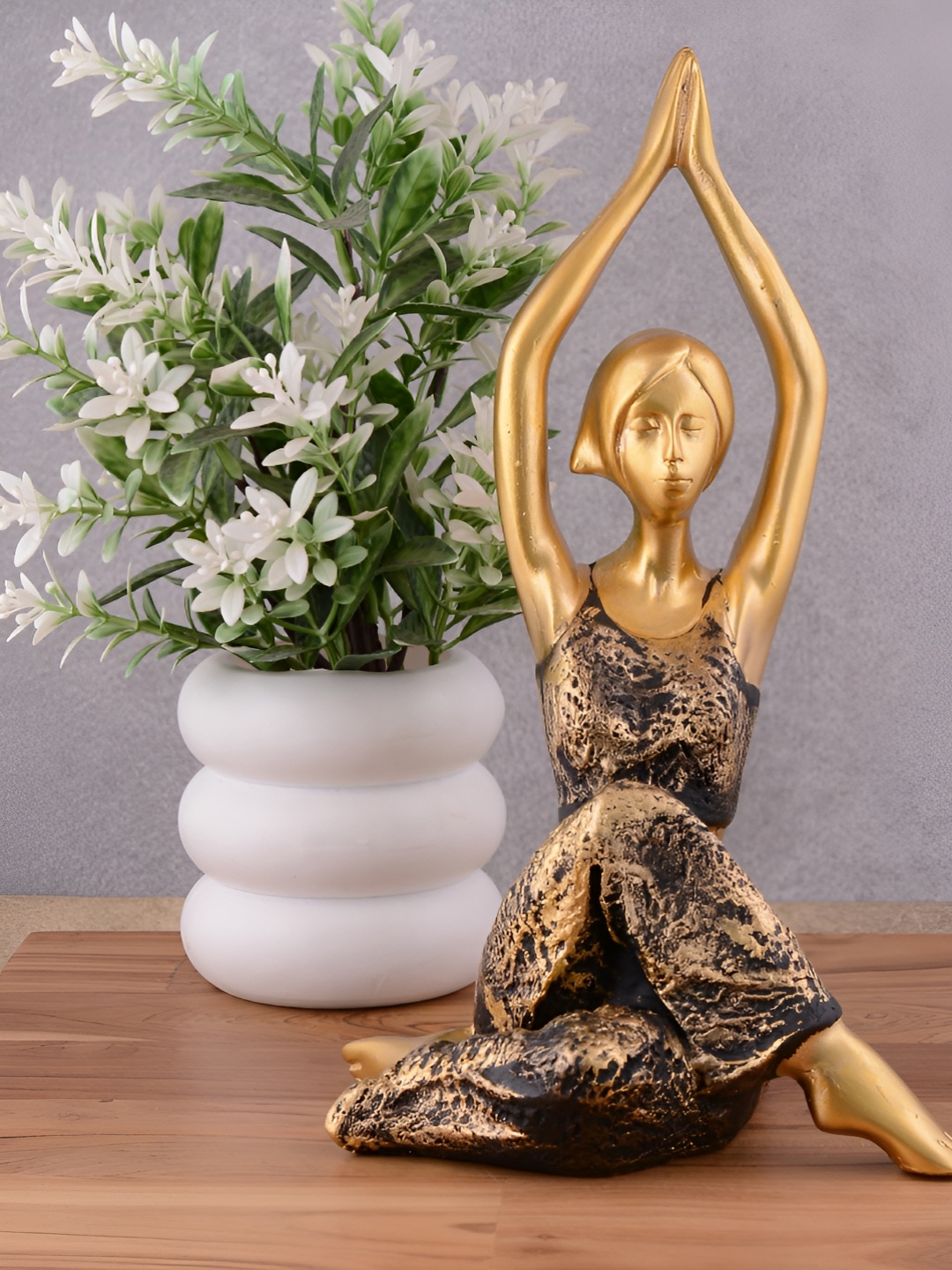 

Zart Gold Toned & Brown Yoga Women Figurine Showpiece