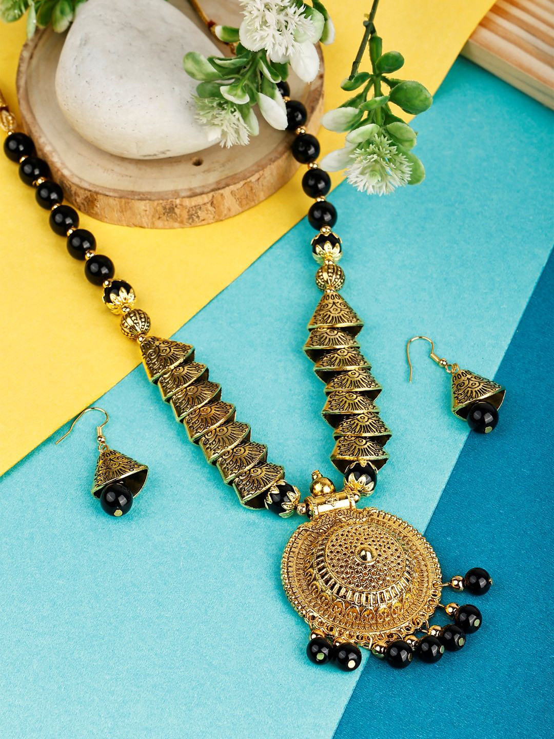 

SUNHARI Beaded Jewellery Set, Gold