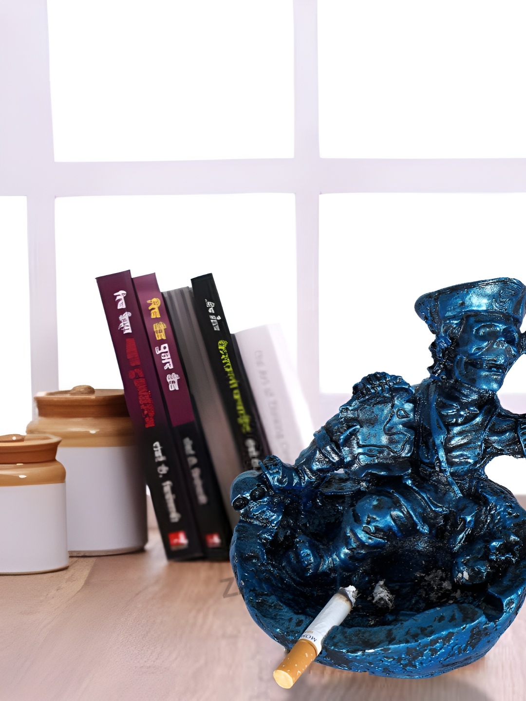 

Zart Blue Idol Showpiece