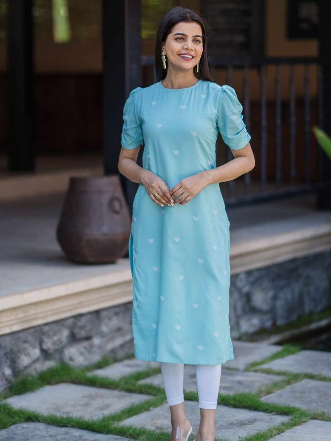 

HAY Geometric Printed Round Neck Puffed Sleeves Straight Kurta, Blue