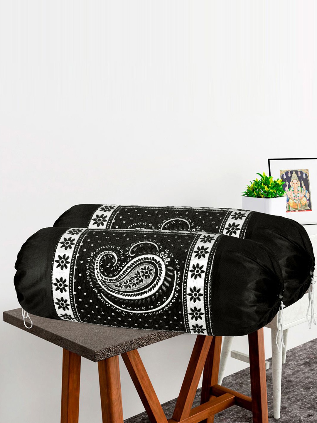 

Kuber Industries Black & White 4 Pieces Ethnic Motifs Skin-Friendly Bolster Covers