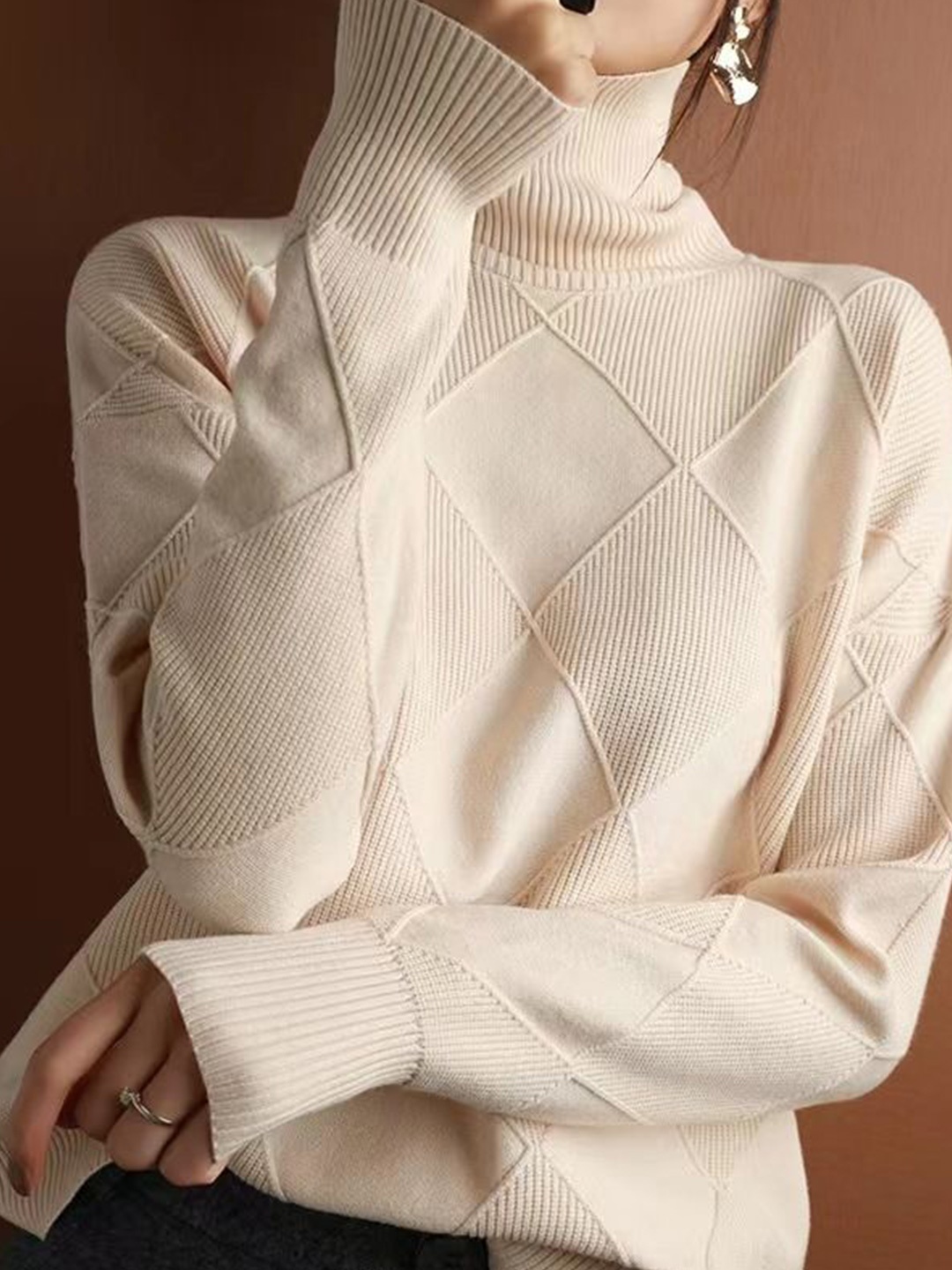 

StyleCast Women Turtle Neck Cable Knit Pullover, Cream