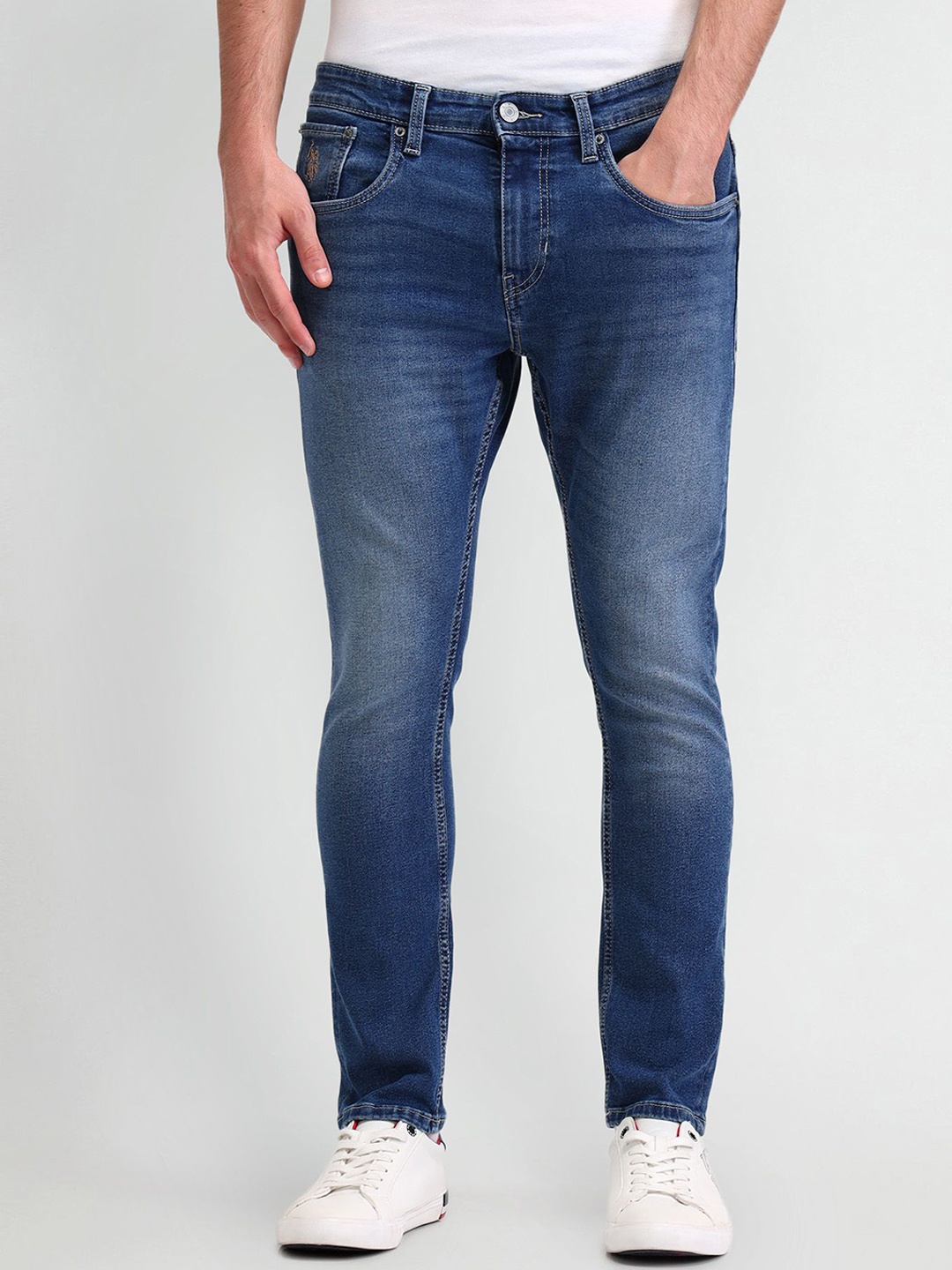 

U.S. Polo Assn. Denim Co. Men Carrot Tapered Fit Light Fade Stretchable Jeans, Blue