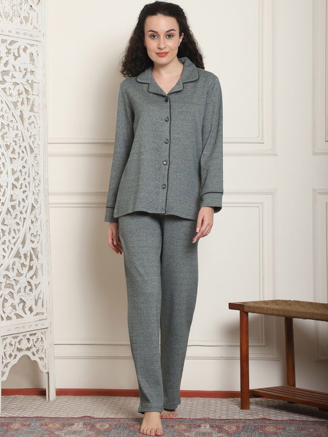 

Kanvin Women Striped Night suit, Grey
