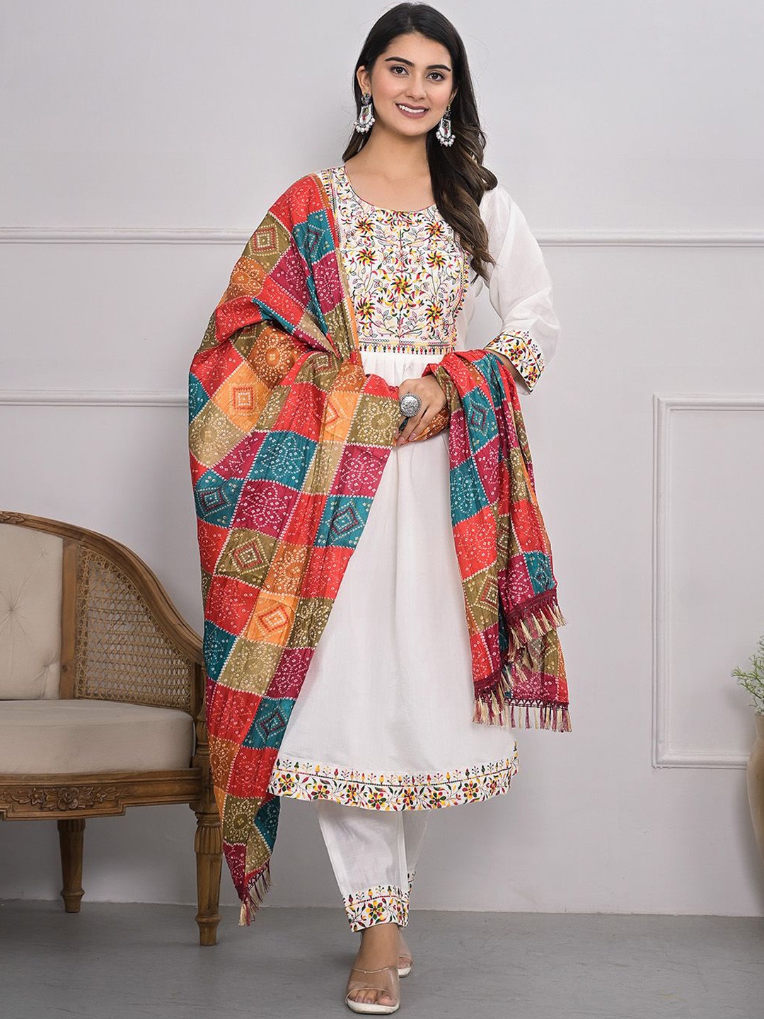 

Ishin Round Neck Floral Yoke Design Thread Work Kurta with Trouser & Dupatta, White