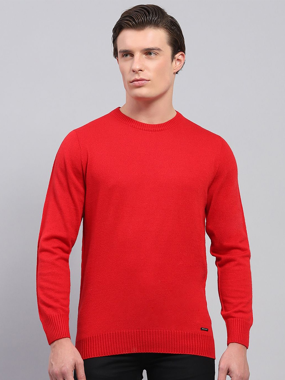 

Monte Carlo Men Solid Round Neck Pullover Sweaters, Red