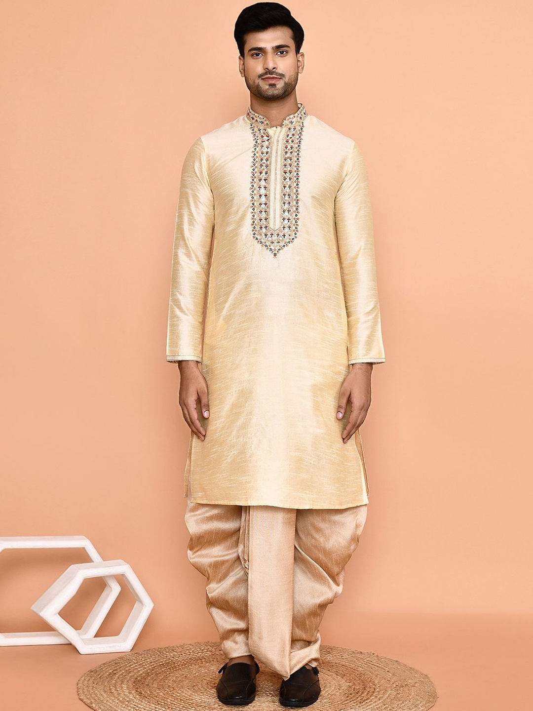 

Arihant Rai Sinha Floral Embroidered Mandarin Collar Regular Straight Kurta & Dhoti Pant, Beige