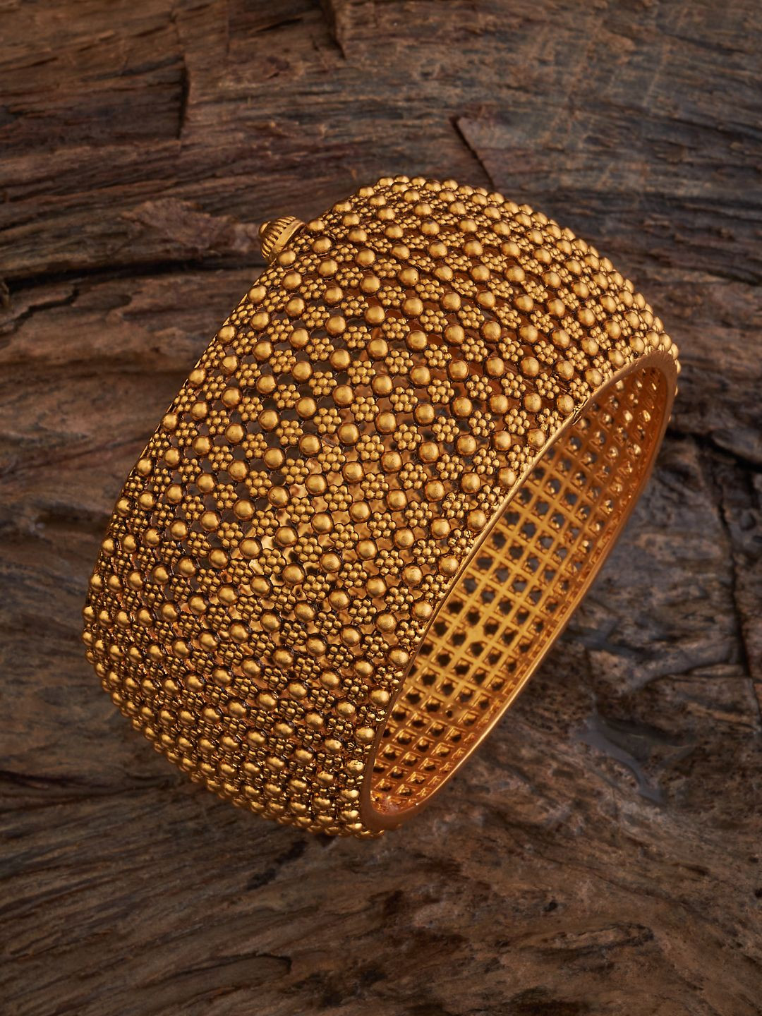 

Kushal's Fashion Jewellery Gold-Plated Bangle