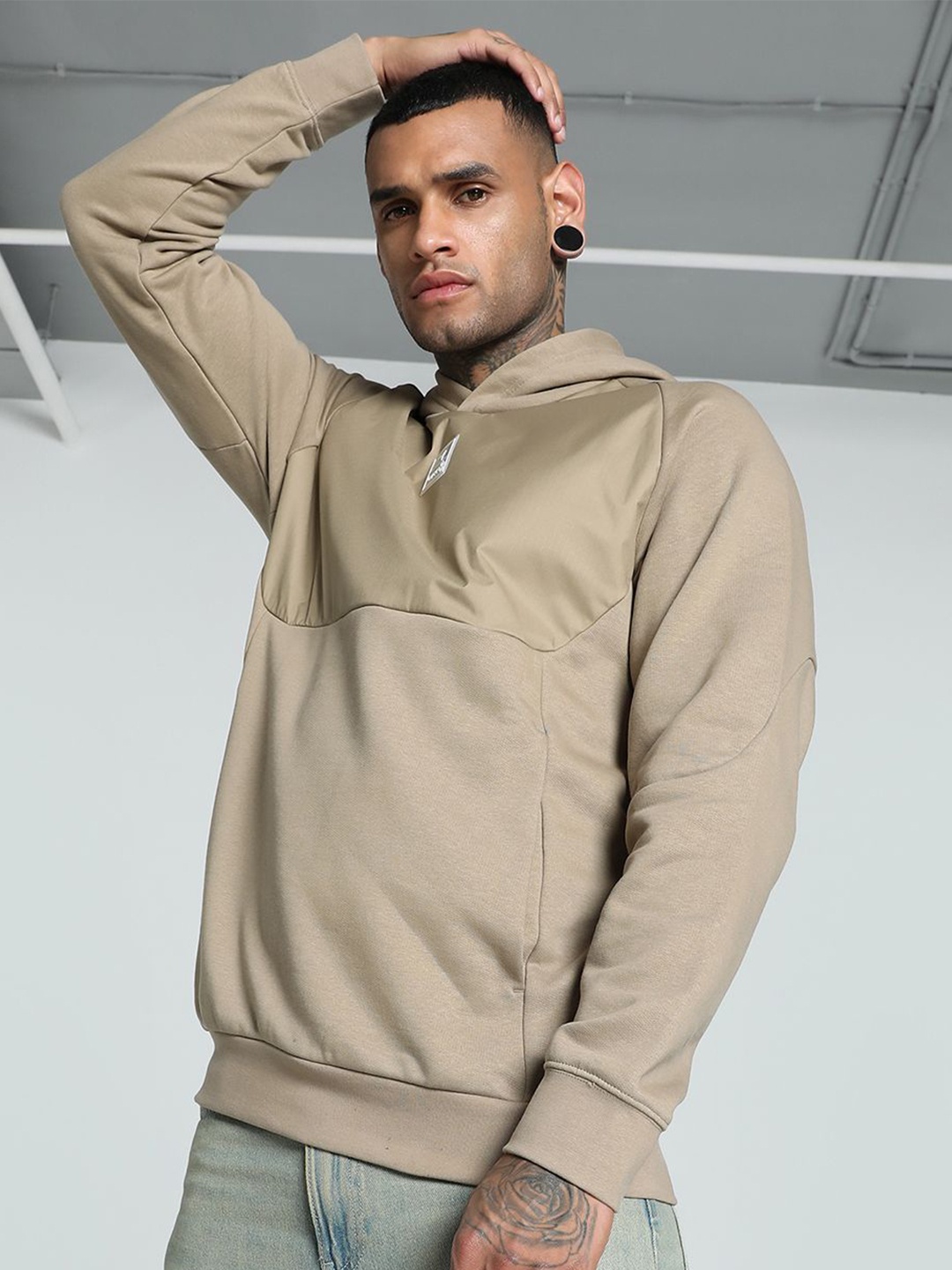 

one8 x PUMA Deltaknit Men Long Sleeves Hooded Sweatshirt, Beige