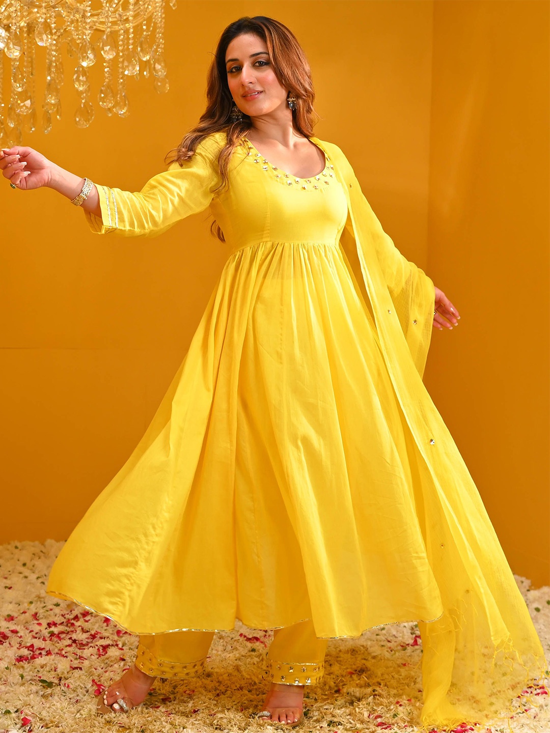 

Bunaai Sequinned Anarkali Kurta With Trouser & Dupatta, Yellow