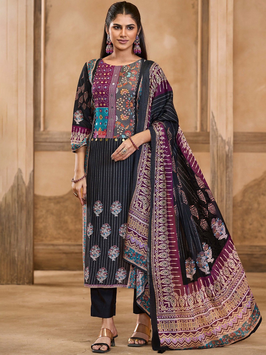 

all about you Round Neck Ethnic Motifs Printed Linen Kurta with Trouser & Dupatta, Black