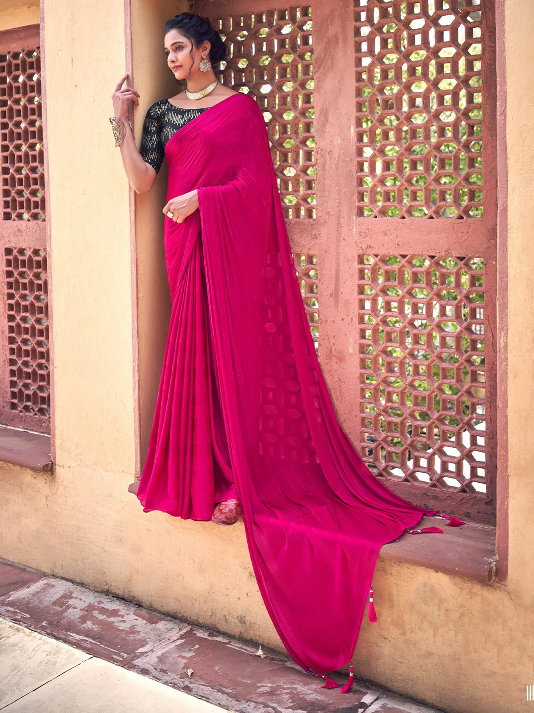 

MAHALASA SOFT SILK FULL SEQUENCE SAREE WITH FANCY EMBROIDERY BLOUSE, Pink