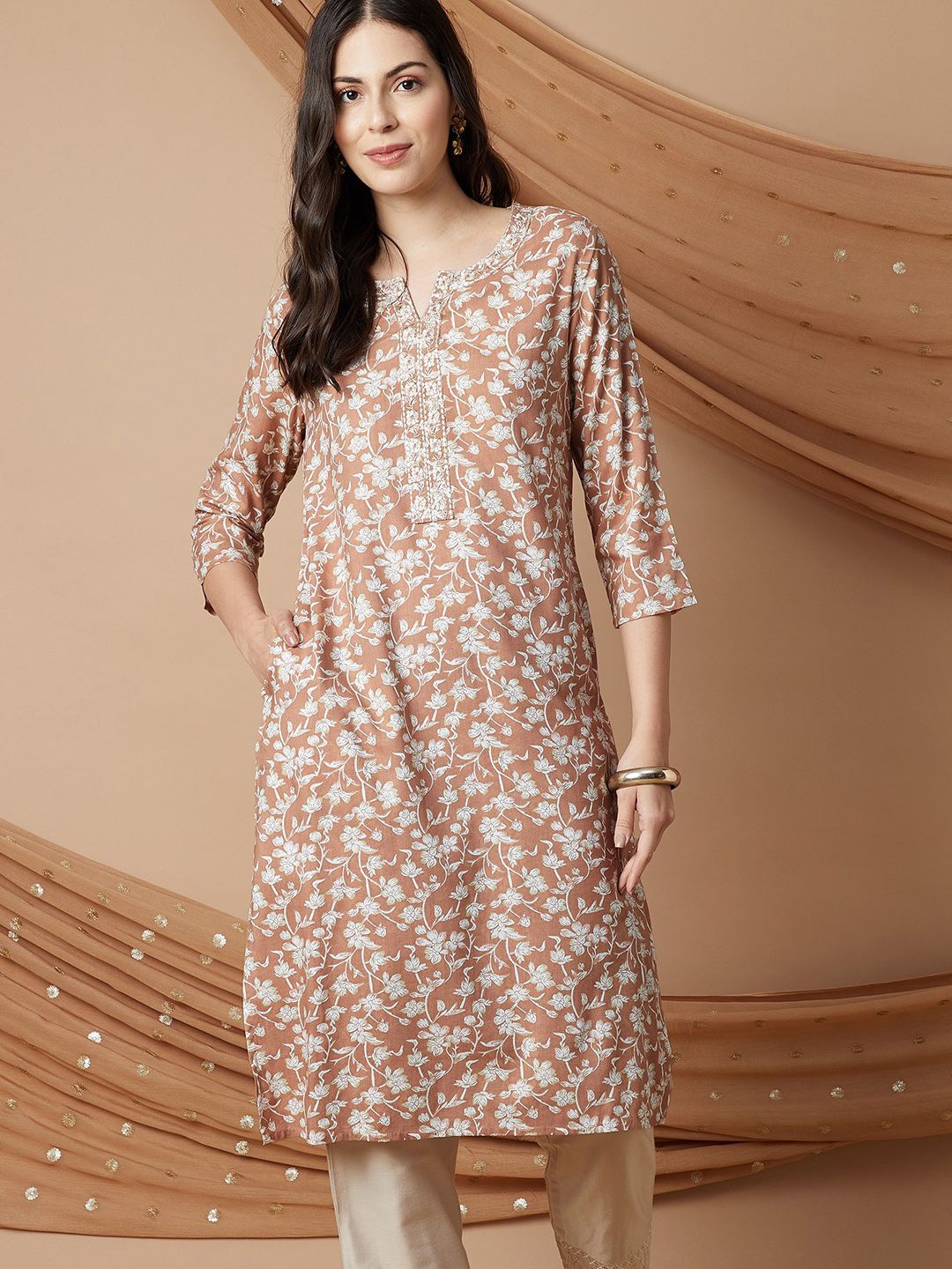 

Melange by Lifestyle Floral Printed A-Line Kurta, Rust