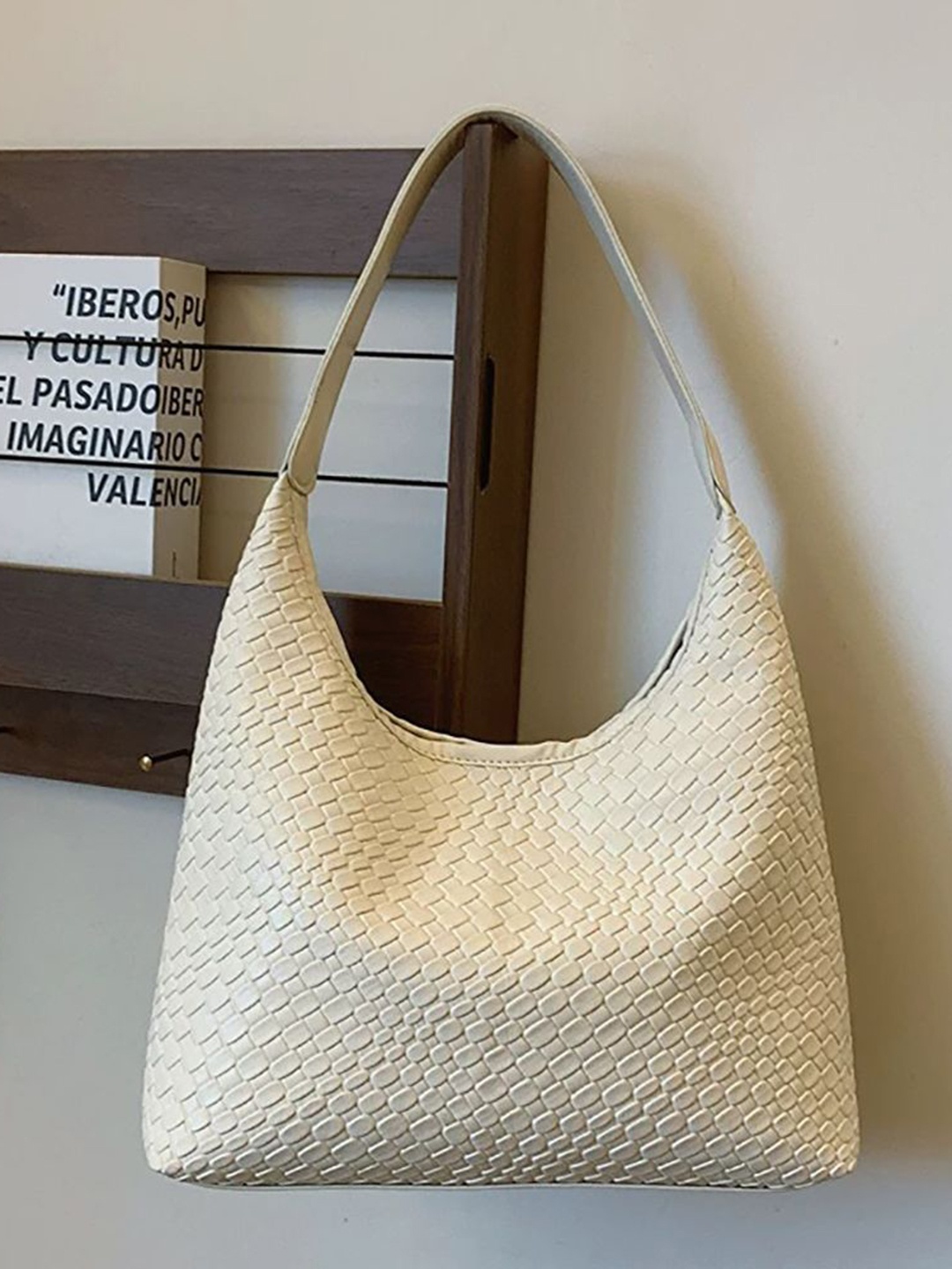 

StyleCast x Revolte Women Textured Structured Hobo Bag, Cream