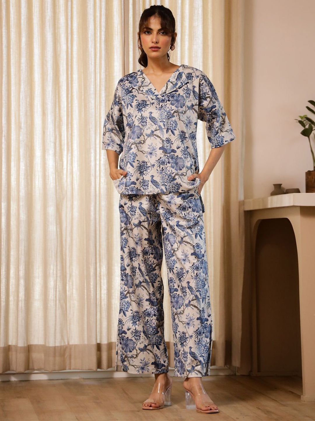 

SANSKRUTIHOMES Floral Printed Top With Trousers, Blue