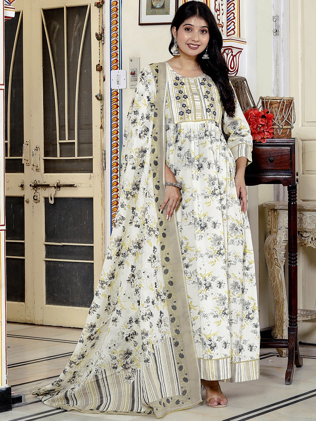 

FABISTA Floral Printed Thread Work Pure Cotton Anarkali Kurta with Trousers & Dupatta, Beige
