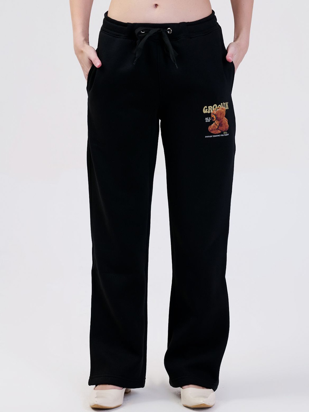 

Albion By CnM Women Printed Relaxed Fit Cotton Track Pants, Black