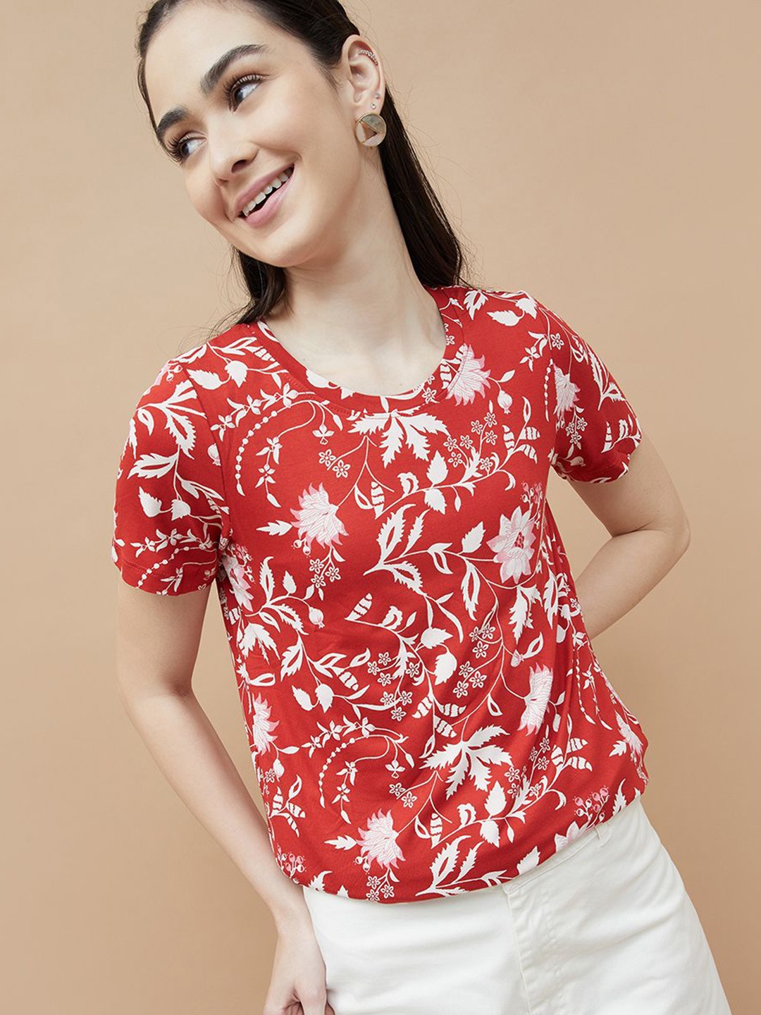 

Colour Me by Melange Women Floral Printed V-Neck T-shirt, Red