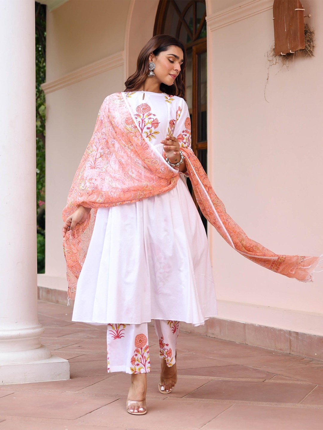 

Bunaai Floral Printed Keyhole Neck Anarkali Kurta With Palazzos & Dupatta, White