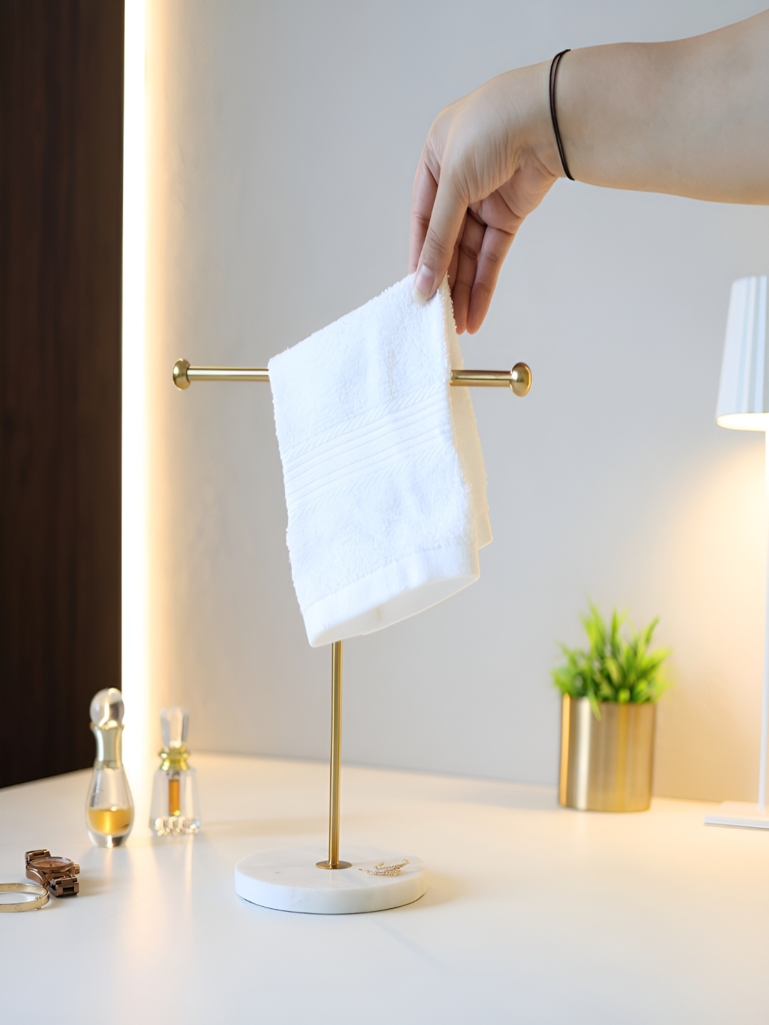 

Cinch Home White & Gold Toned Stainless Steel Towel Stand
