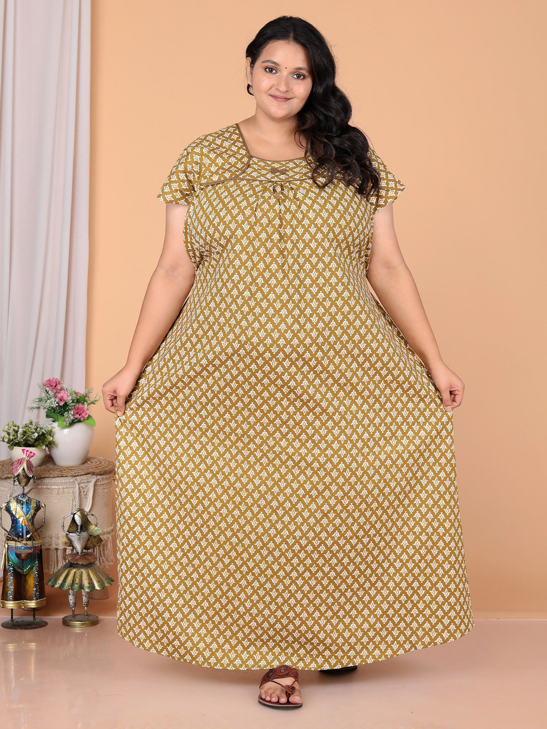 

SP DESIGNS Women Floral Printed Pure Cotton Plus Size Maxi Nightdress, Brown