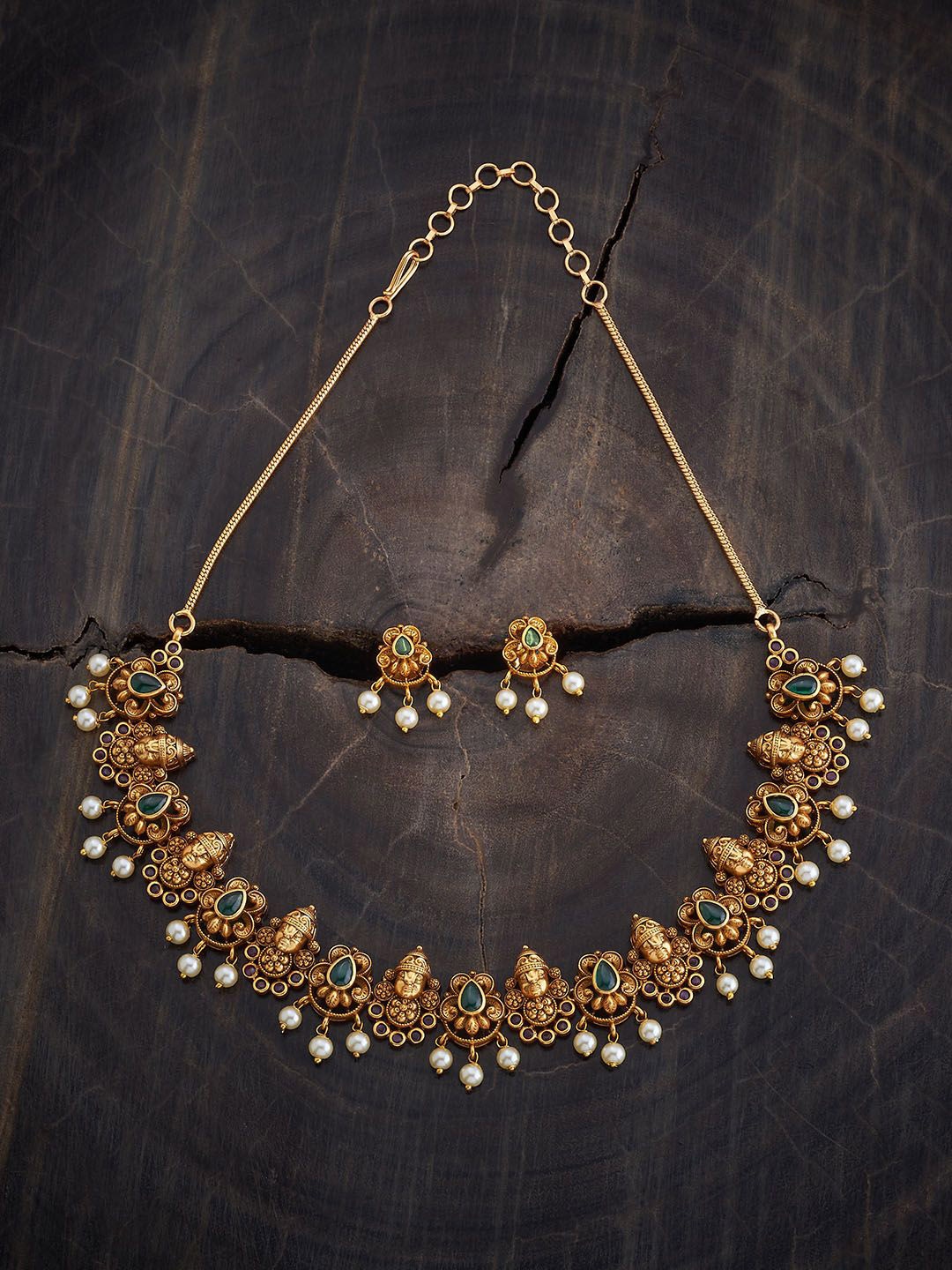 

Kushal's Fashion Jewellery Gold Plated Stone Studded & Beaded Necklace & Earrings