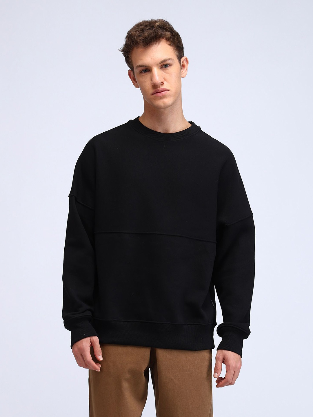

Flying Machine Men Cotton Solid Round Neck Long Sleeves Pullover Sweatshirt, Black