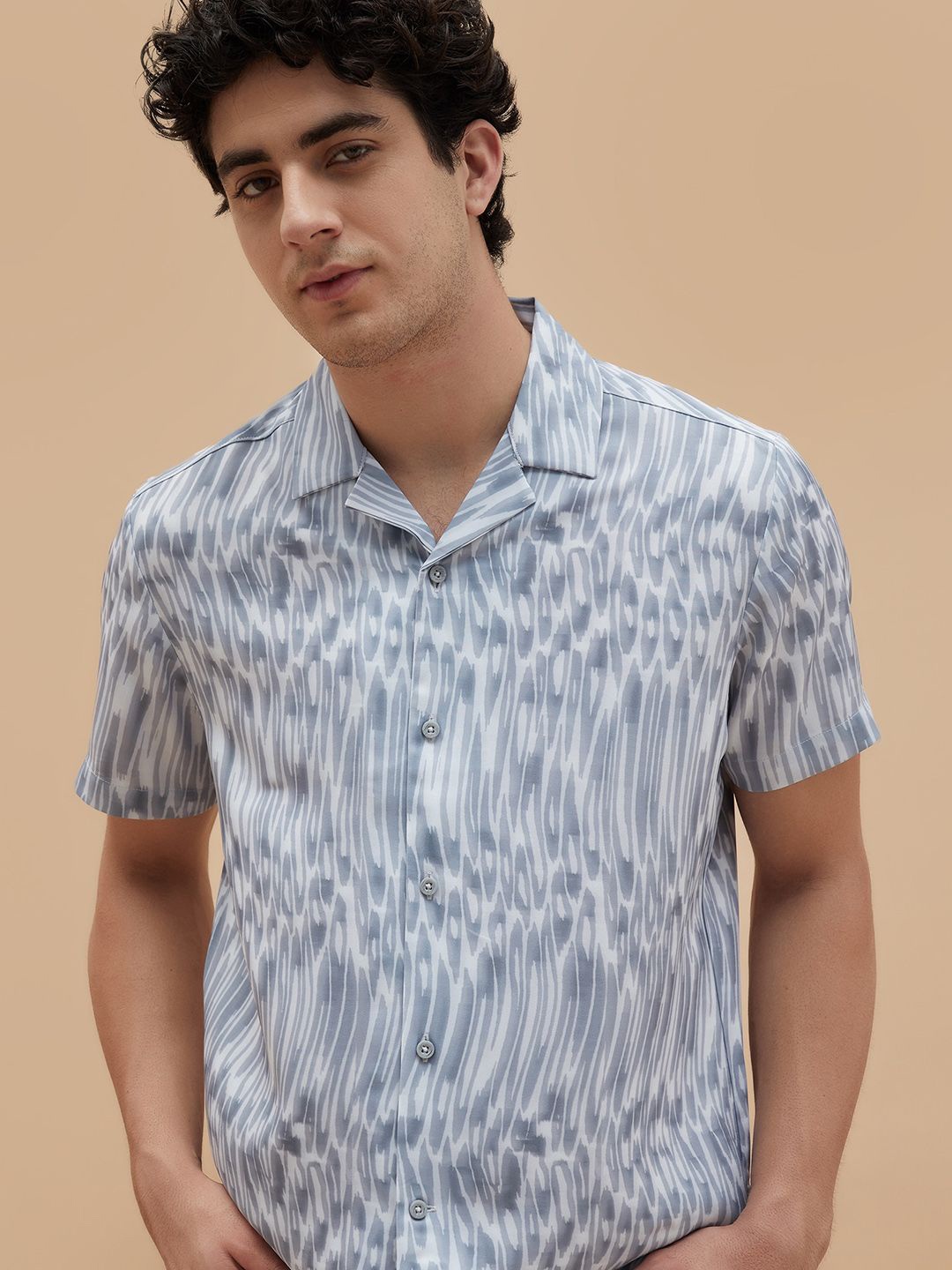 

Forca Men Cuban Collar Abstract Printed Casual Shirt, Blue
