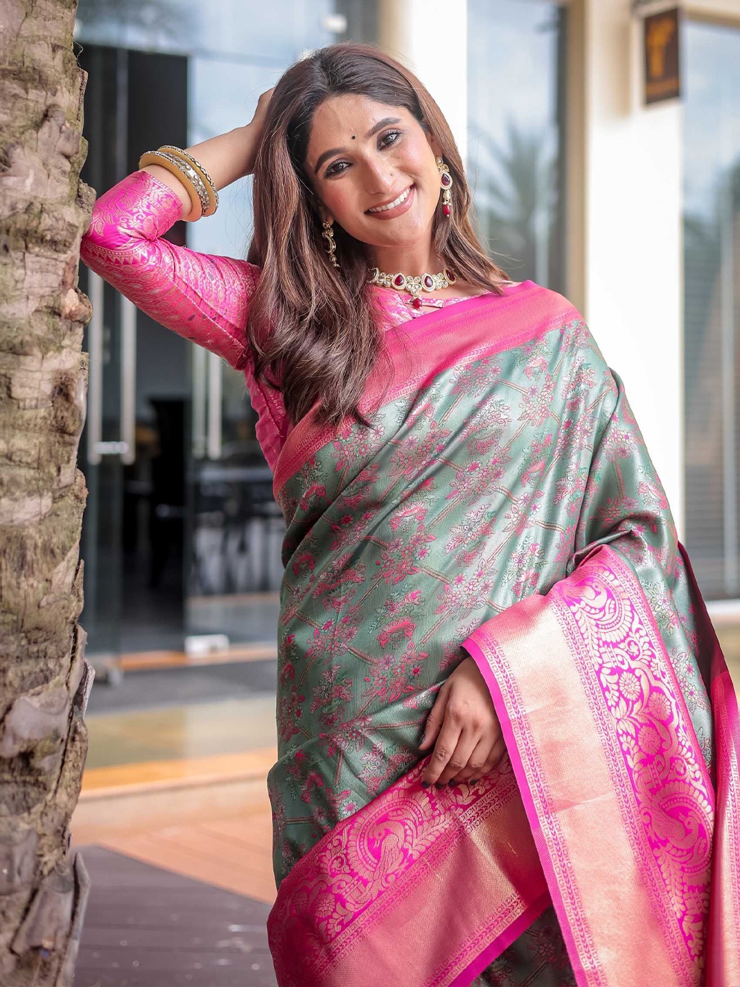

Kandora Woven Design Pure Silk Heavy Work Dharmavaram Saree, Green