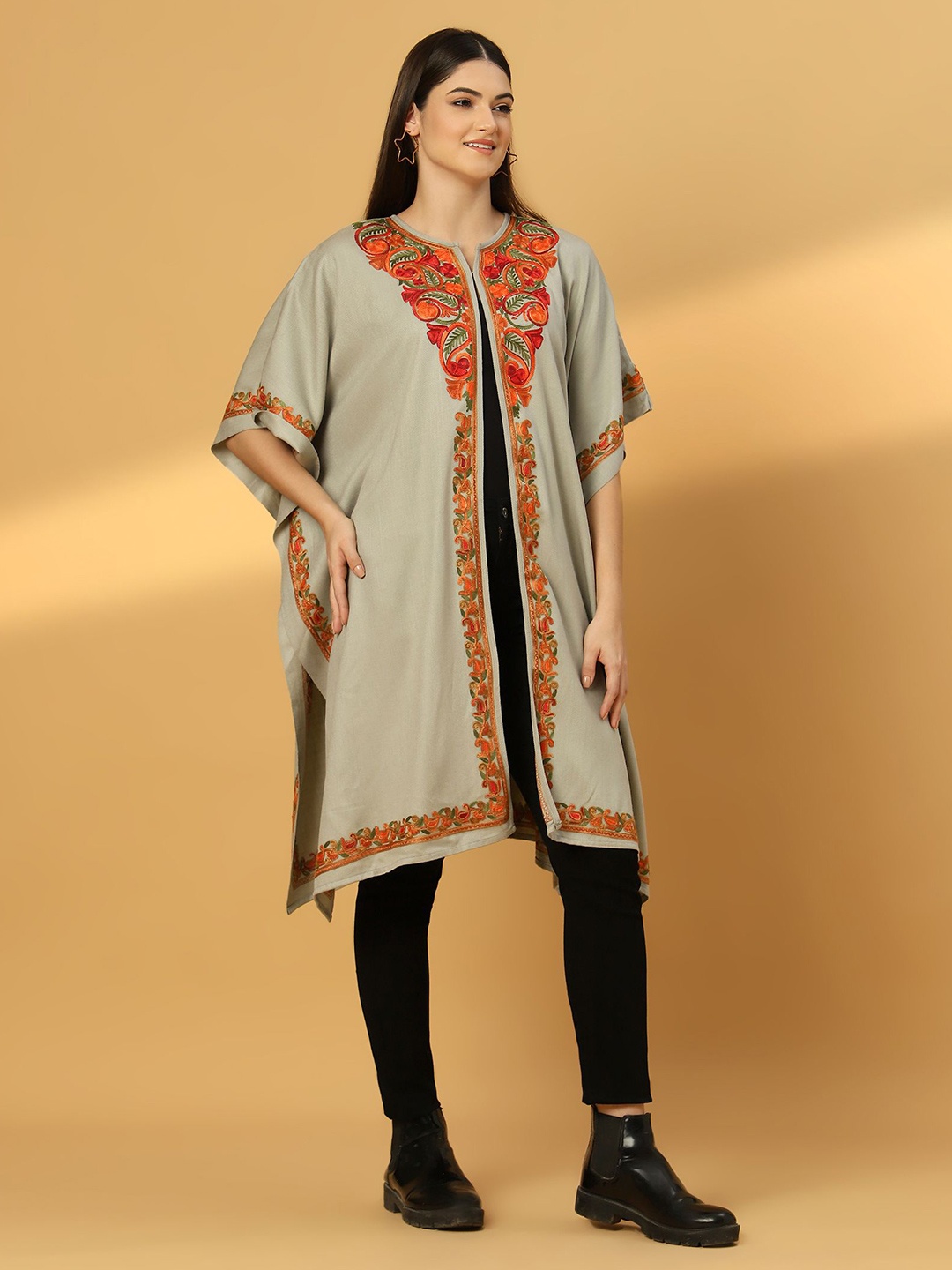 

Zamour Paisley Kashmiri Embroidered Open Front Pheran Shrug, Grey