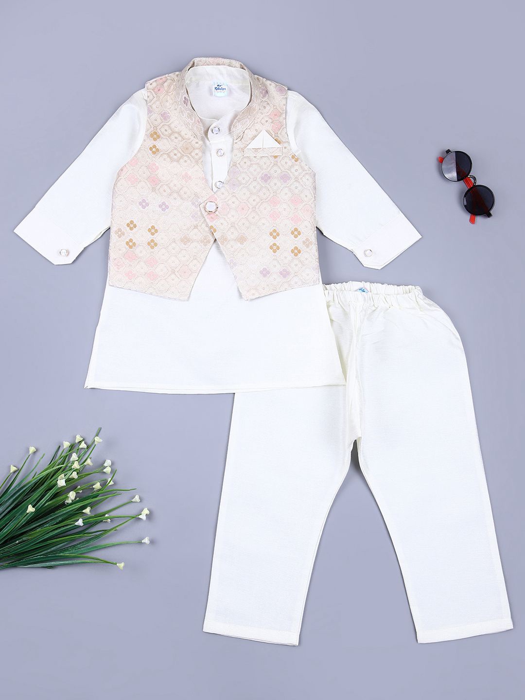 

V-Mart Boys Mandarin Collar Long Sleeves Pure Cotton Kurta With Pyjama With Nehru Jacket, Cream