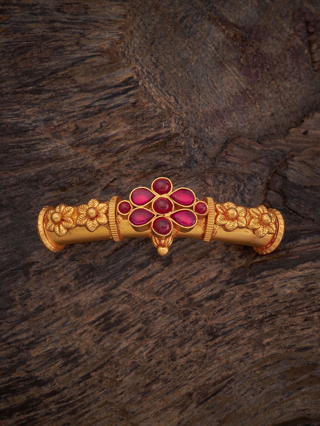

Kushal's Fashion Jewellery 92.5 Pure Silver Gold-Plated Artificial Stones Studded Bangle