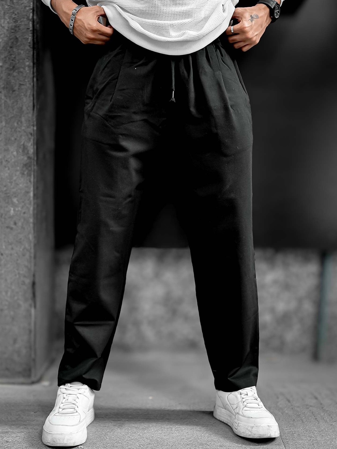 

Maniac Men Relaxed-Fit Mid-Rise Track Pants, Black
