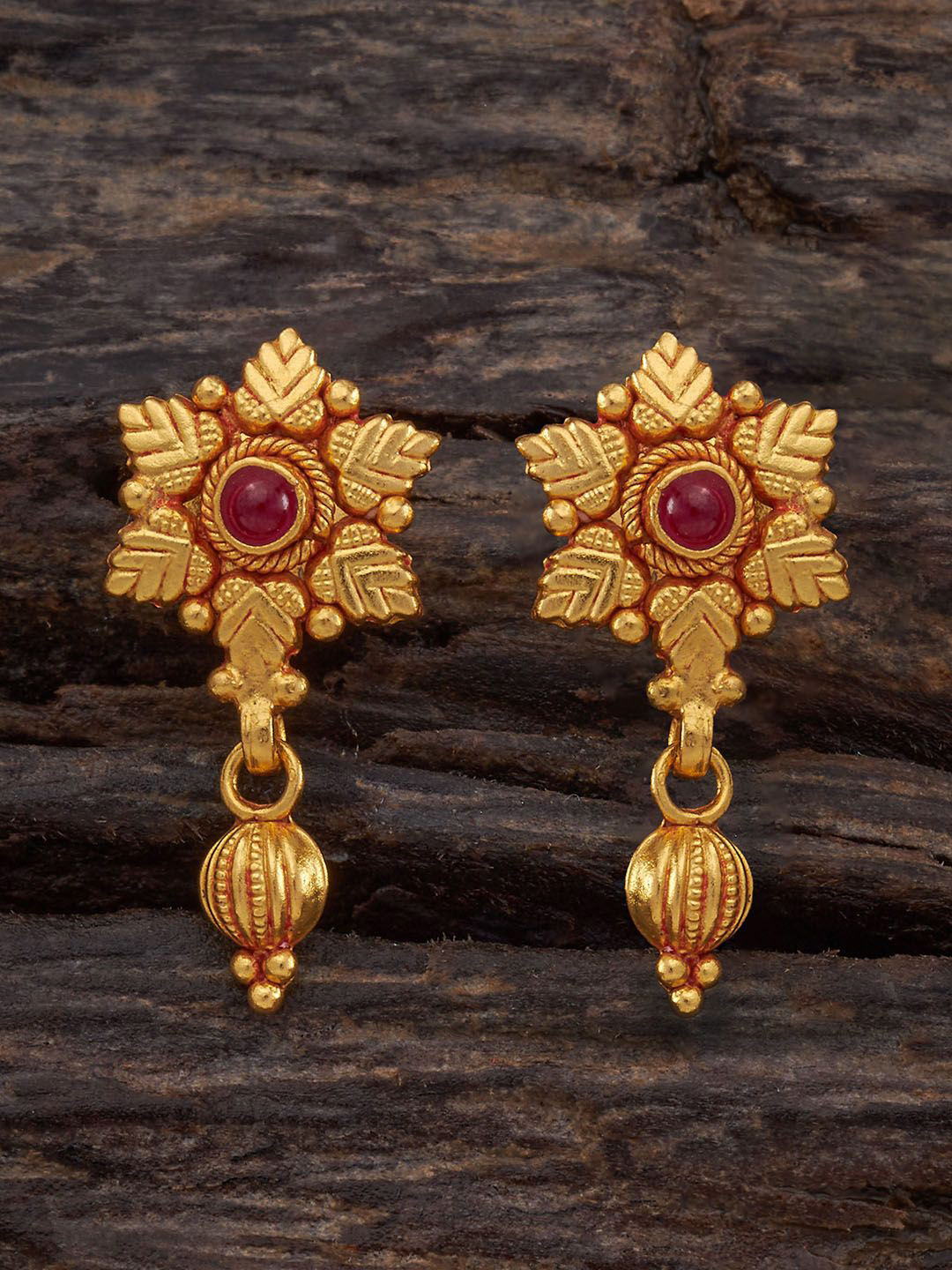 

Kushal's Fashion Jewellery 92.5 Pure Silver Gold-Plated Floral Shaped Studs Earrings, Red