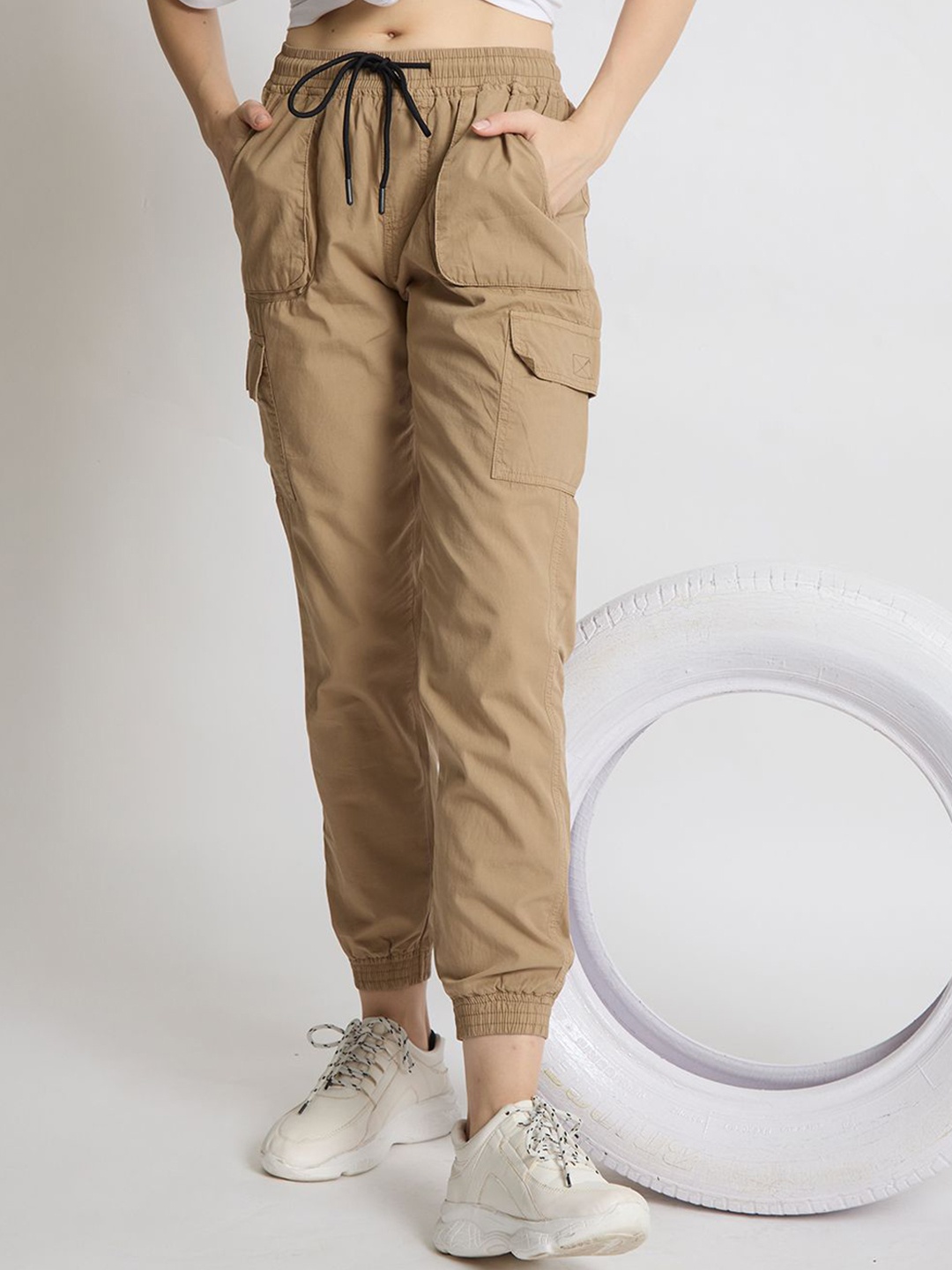 

The Roadster Lifestyle Co Women Pure Cotton Regular Fit Cargo Joggers Trousers, Beige