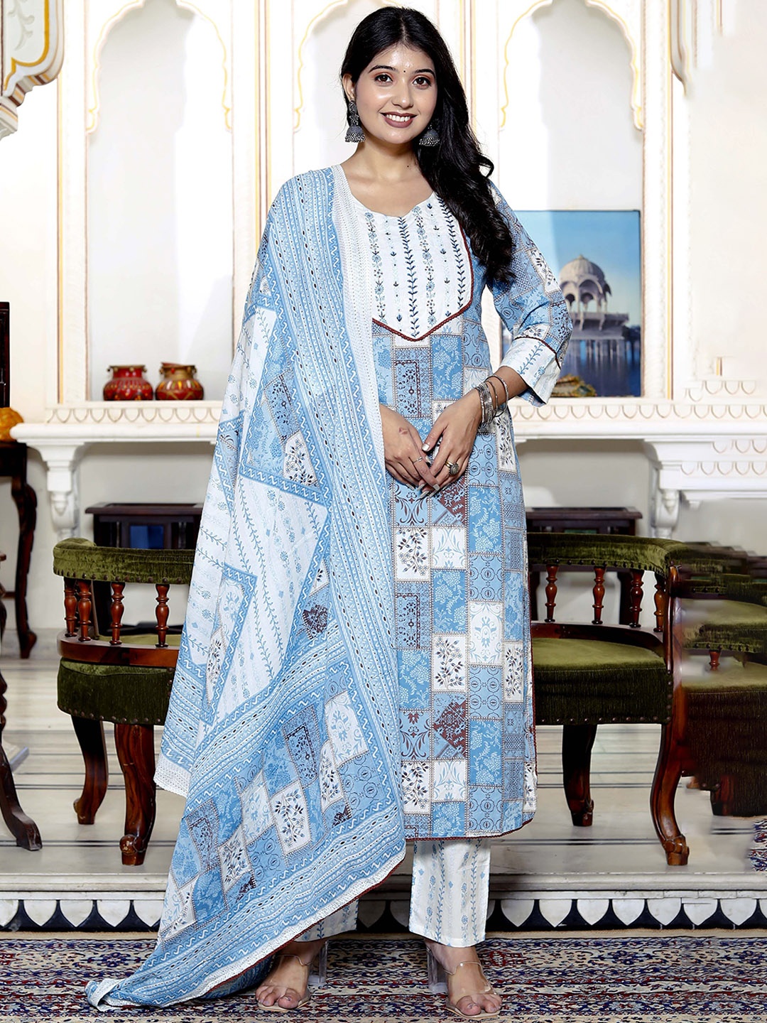 

FABISTA Floral Printed Thread Work Pure Cotton Kurta with Trouser & Dupatta, Blue