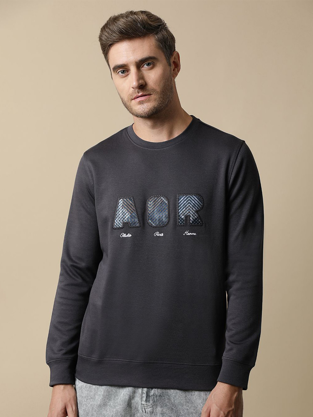 

Fort Collins Men Graphic Embroidered Long Sleeves Sweatshirt, Charcoal