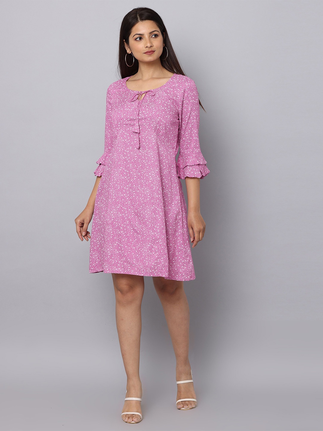 

URBAN POCHE Women Keyhole Neck Bell Sleeve Longline Top, Pink