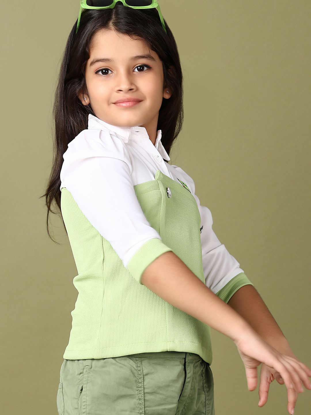 

V-Mart Girls Shirt Collar Cotton Three-Quarter Sleeves Top, Green
