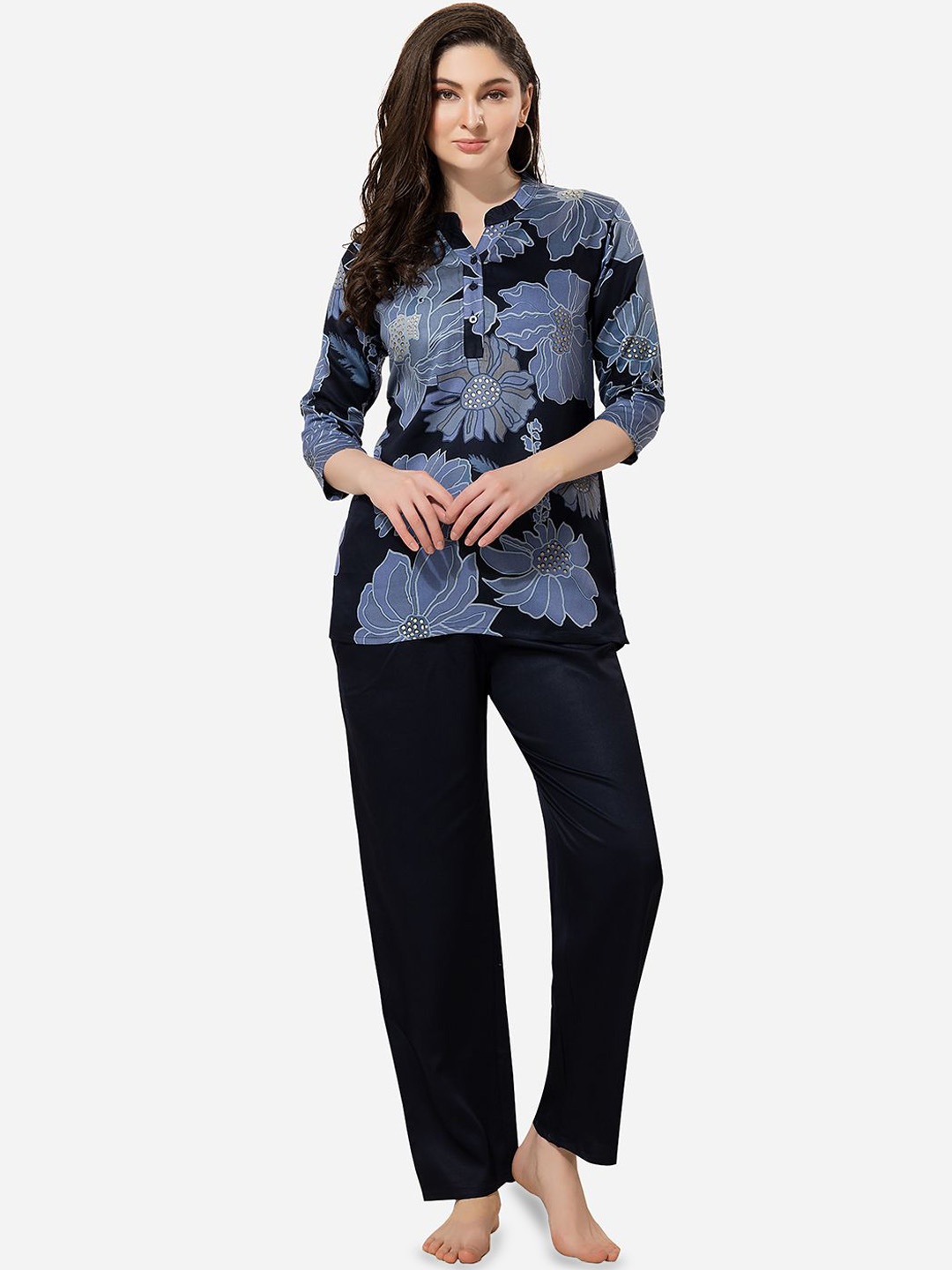 

Lenissa Women Floral Printed Night suit, Navy blue