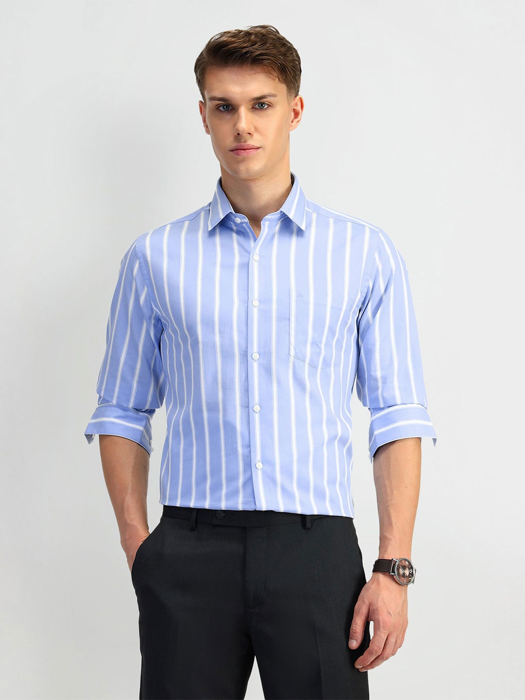 

Arrow Men Manhattan Spread Collar Vertical Striped Cotton Slim Fit Formal Shirt, Blue