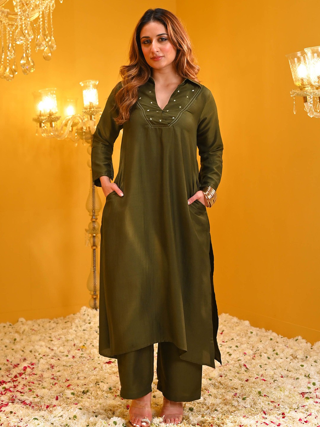

Bunaai Beads and Stones A-Line Kurta With Trouser, Olive