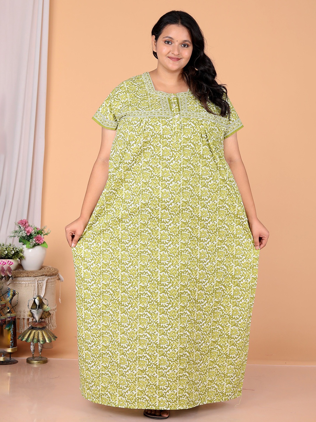 

SP DESIGNS Women Floral Printed Pure Cotton Maxi Nightdress, Green