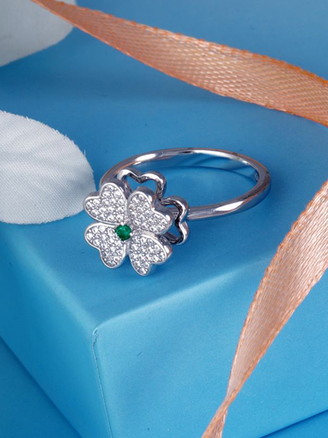 

Tuanz Silver Jewelry 925 Sterling Silver Rhodium-Plated CZ-Studded Flower Finger Ring