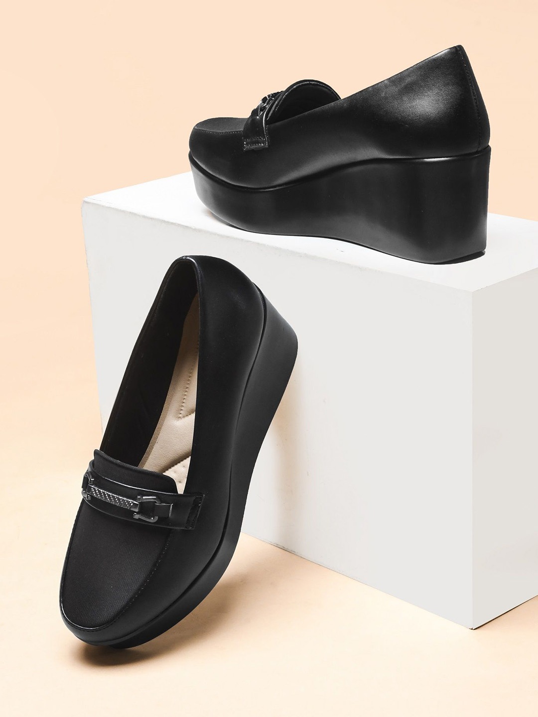 

Try Me Women Wedge Mules, Black