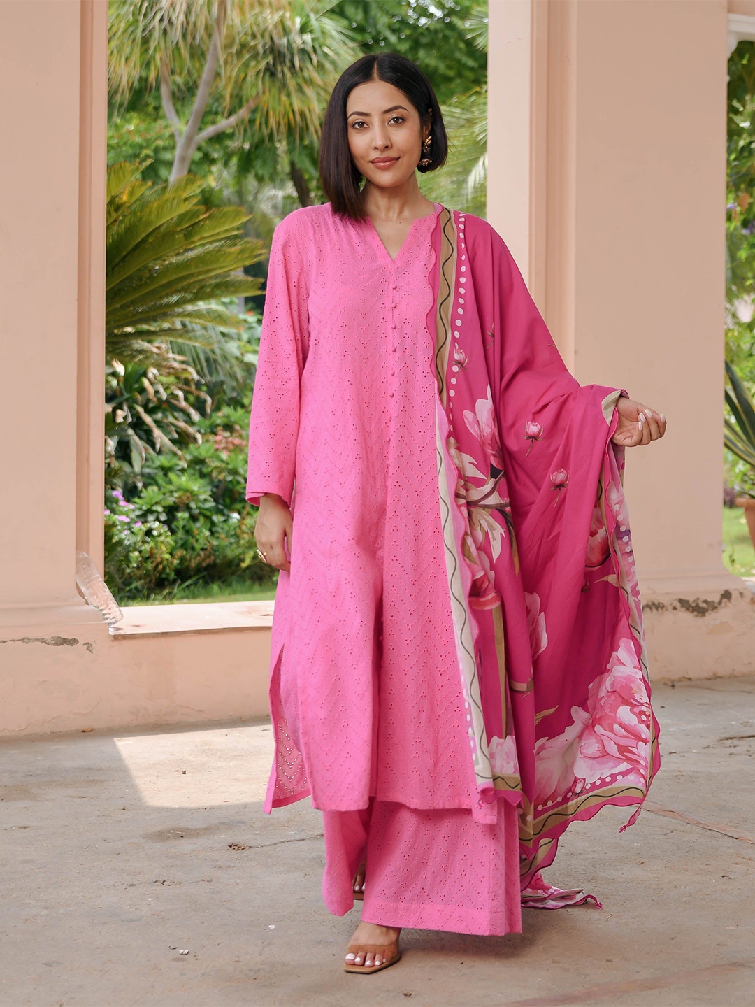 

Bunaai Floral Thread Work Kurta with Palazzo & Dupatta, Pink